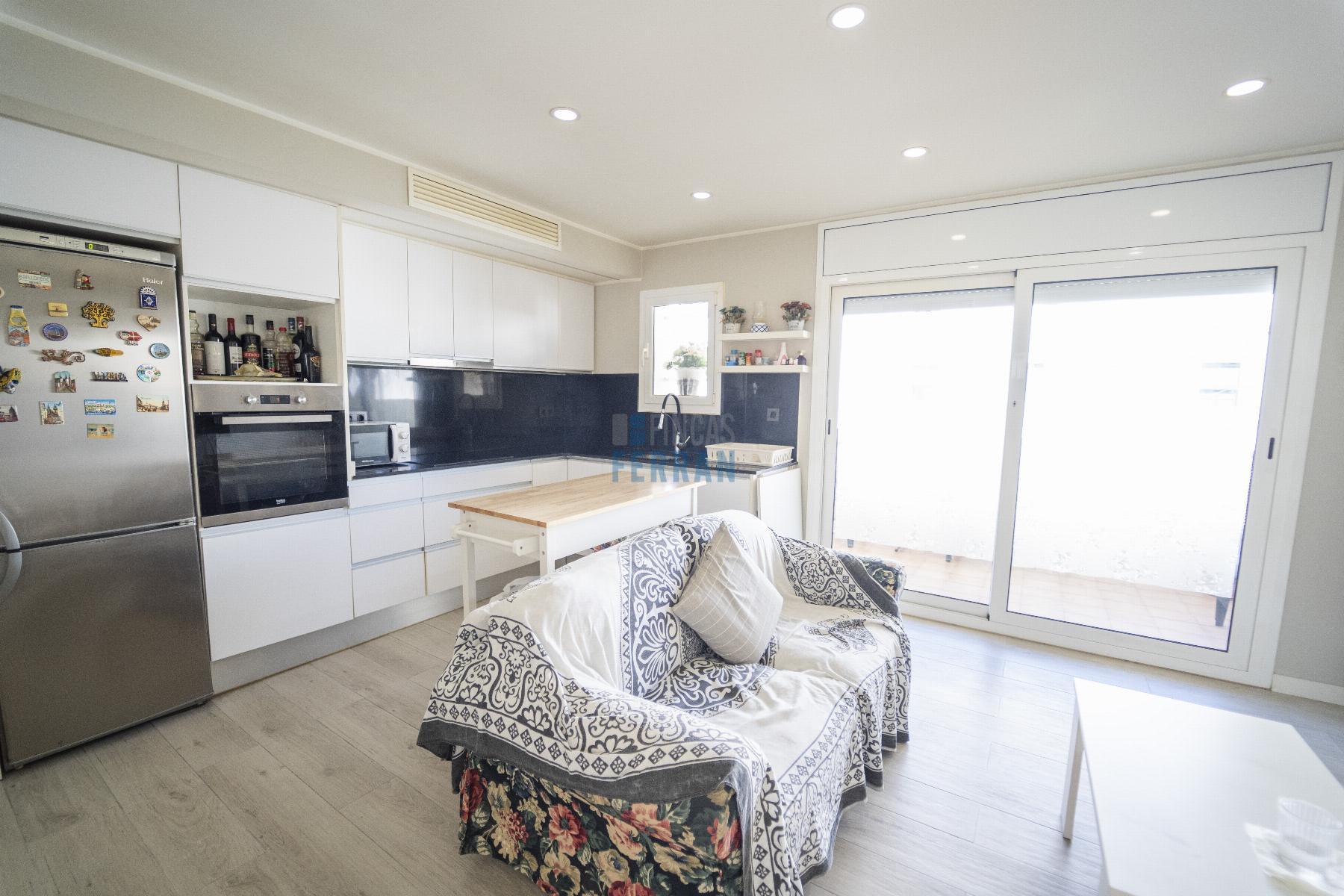 For sale of apartment in Coma - Ruga