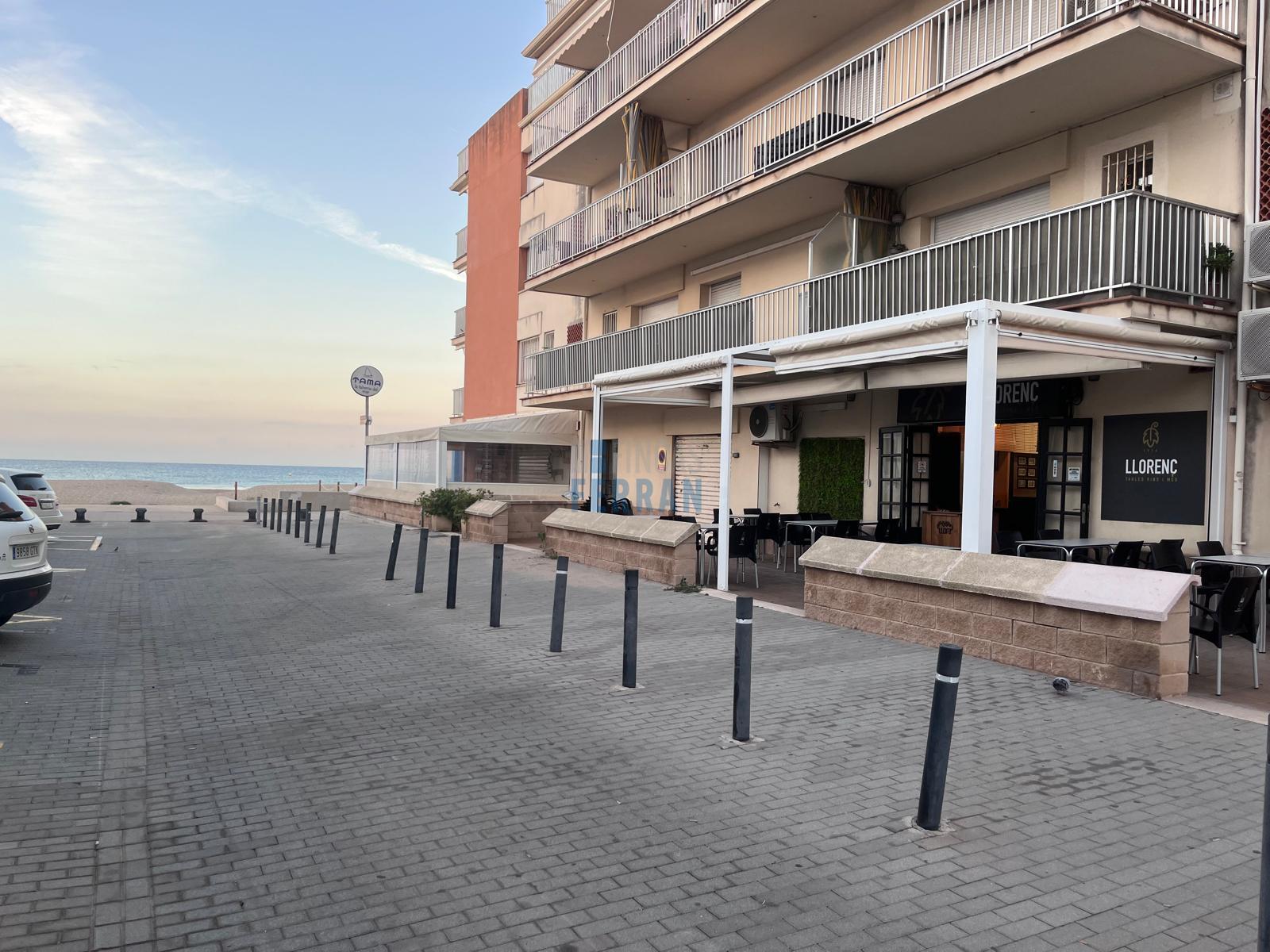 For sale of premises in Coma - Ruga