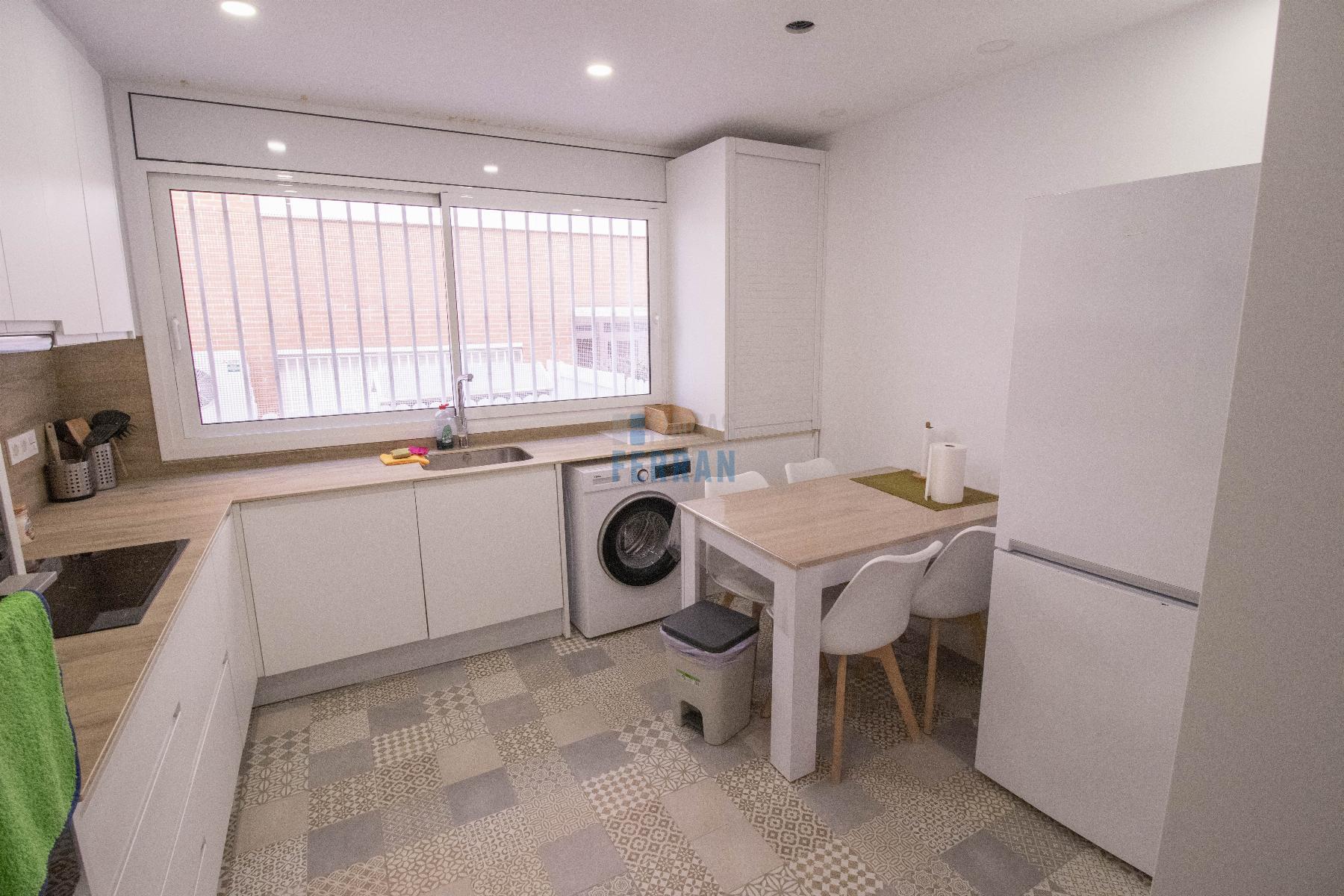 Venta de planta baja en Coma - Ruga