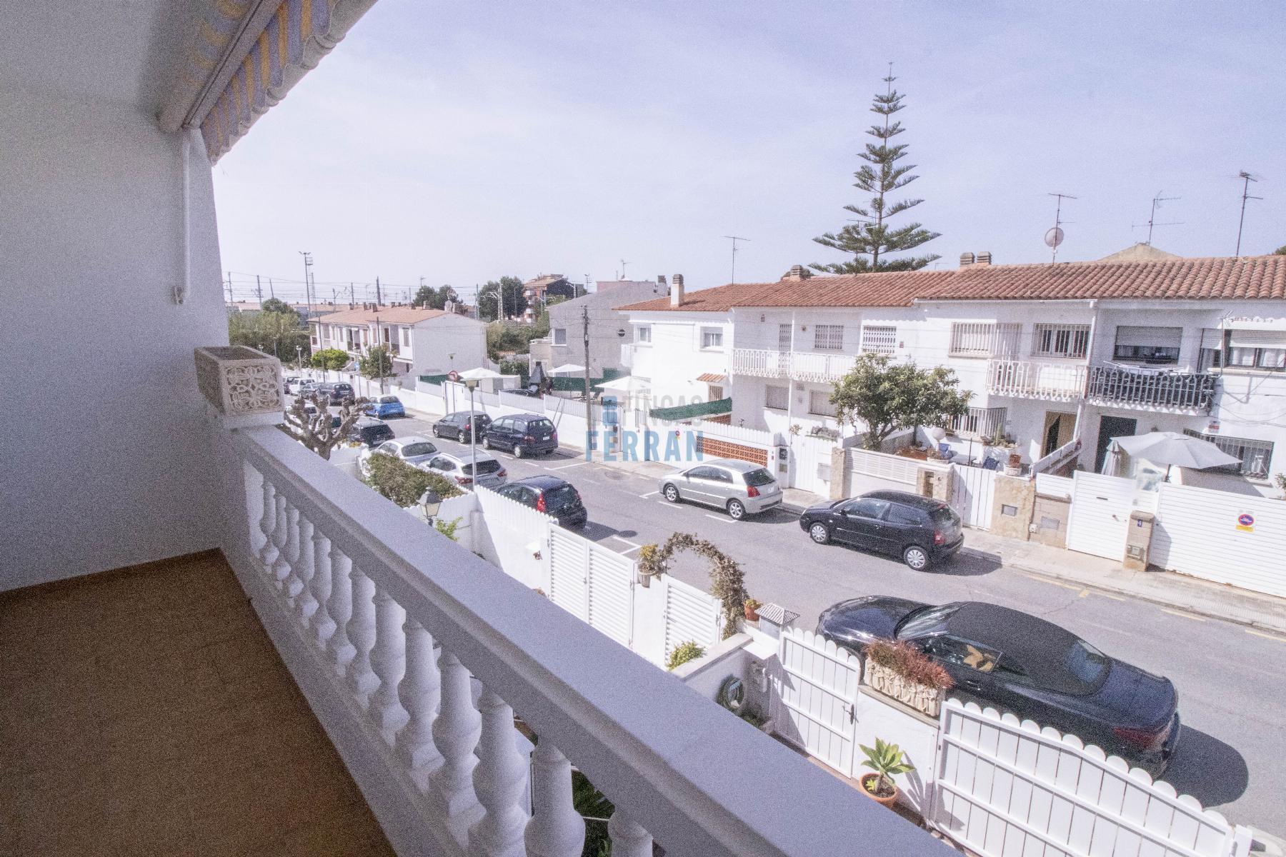 Venta de casa en Coma - Ruga