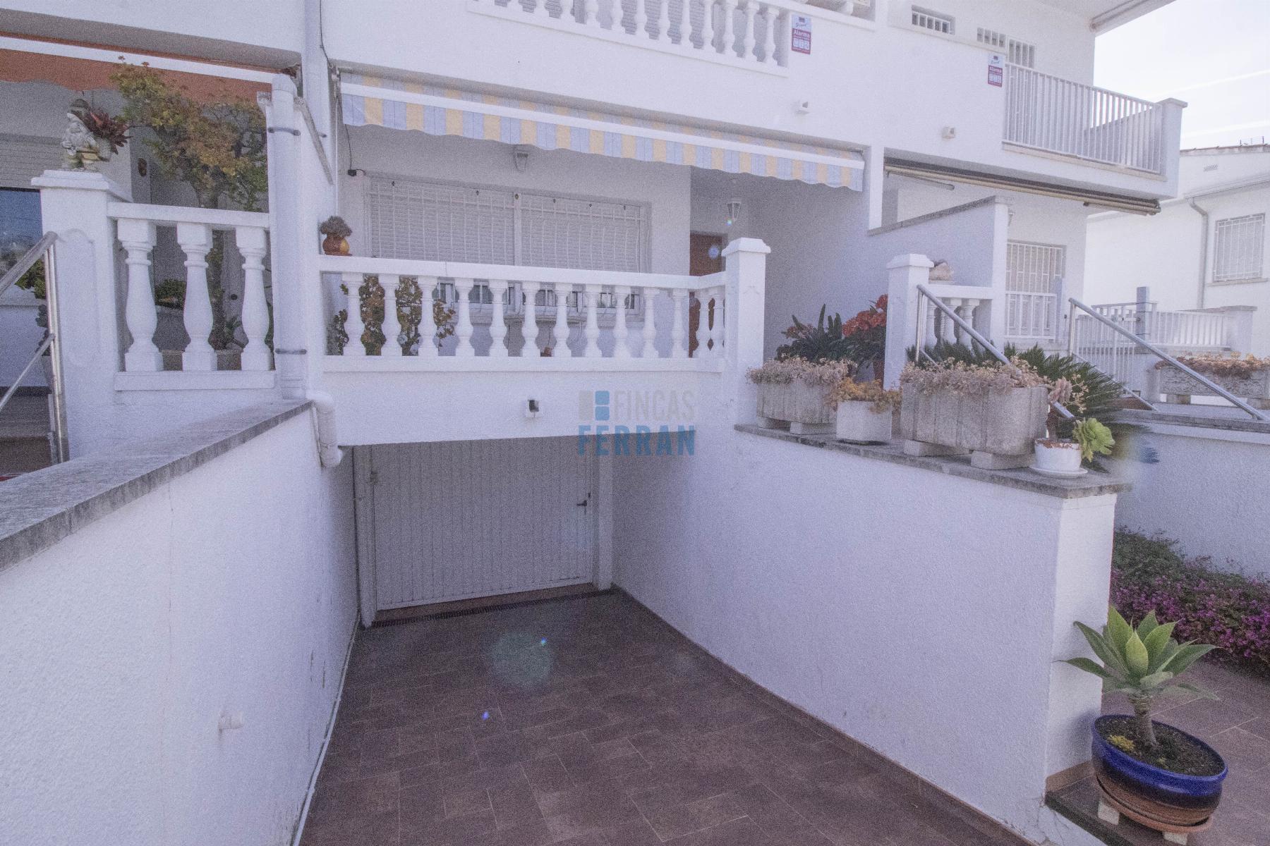 Venta de casa en Coma - Ruga