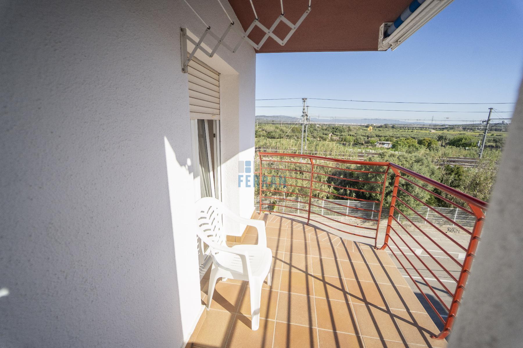 Venta de apartamento en Coma - Ruga