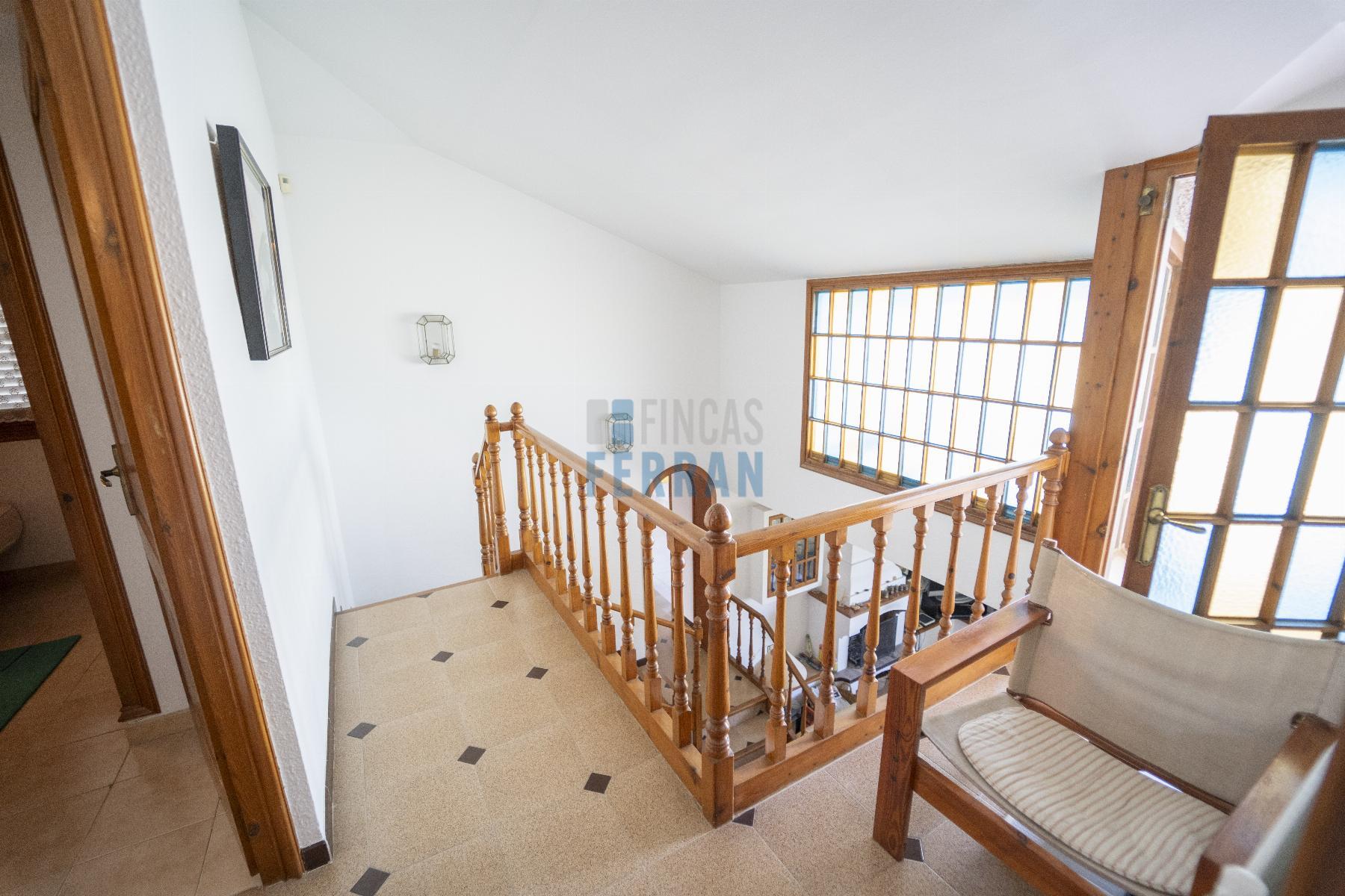 For sale of house in Coma - Ruga