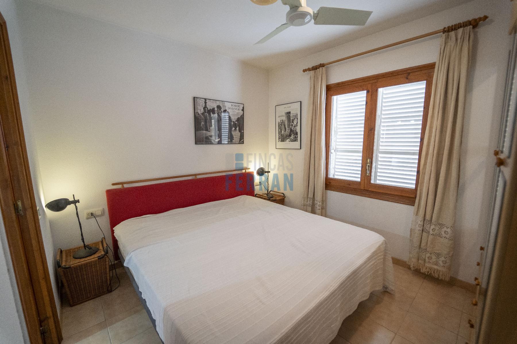 For sale of house in Coma - Ruga