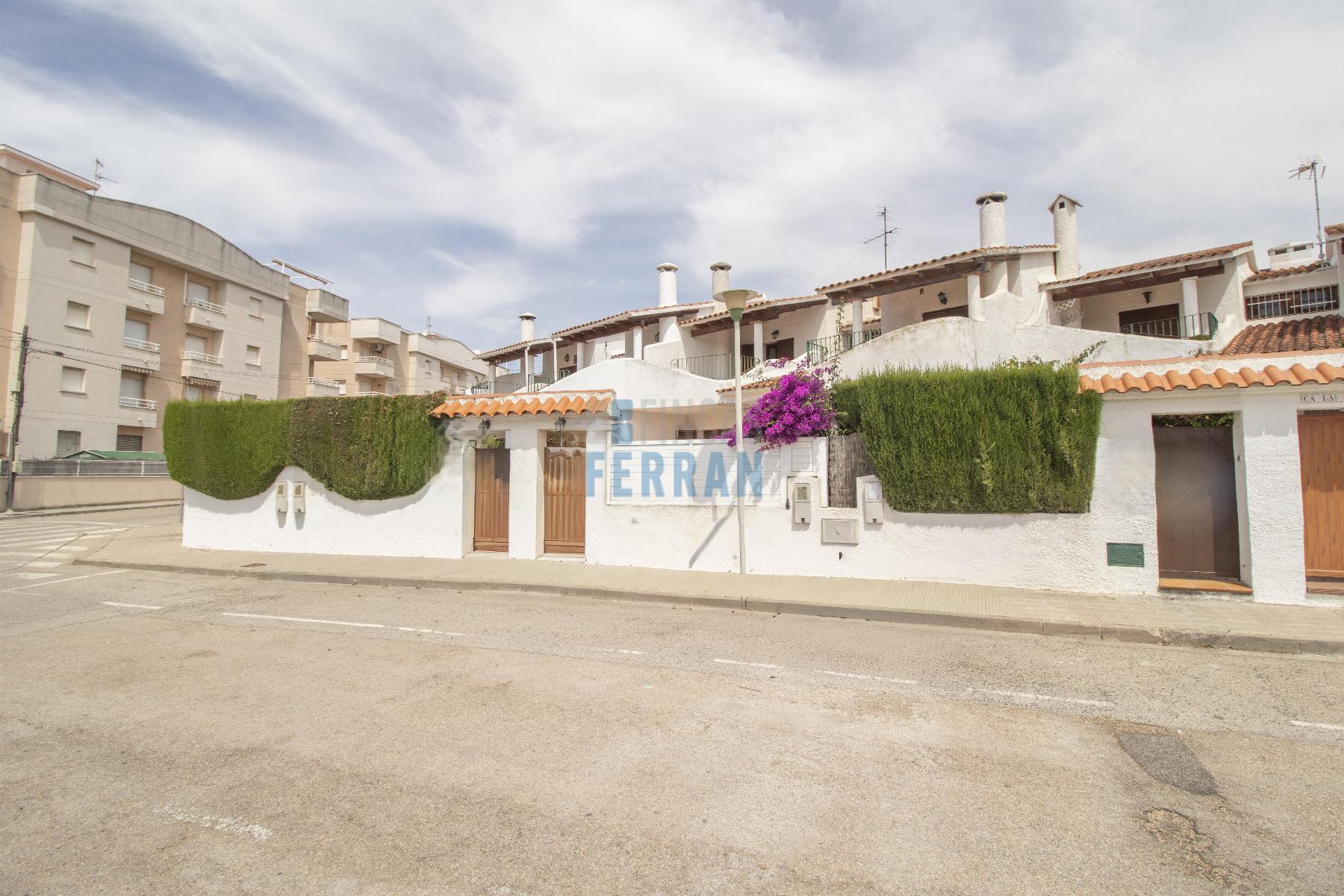 Venta de casa en Coma - Ruga