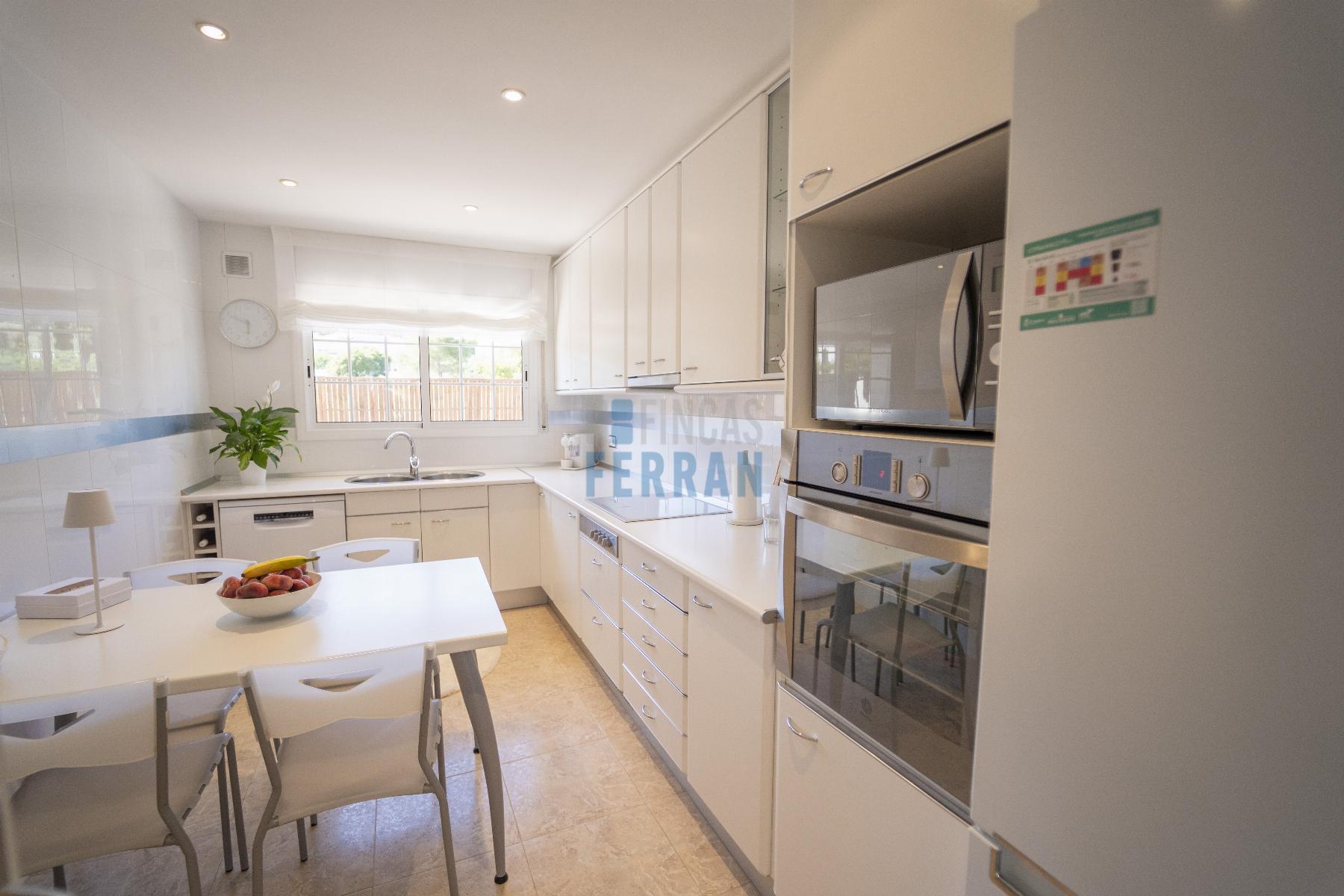 Venta de casa en Coma - Ruga