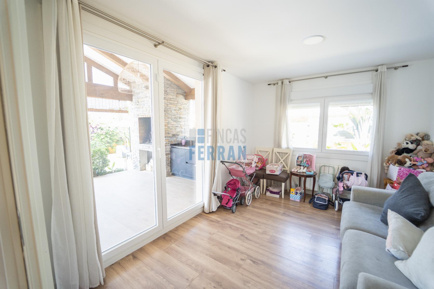 Venta de casa en Coma - Ruga