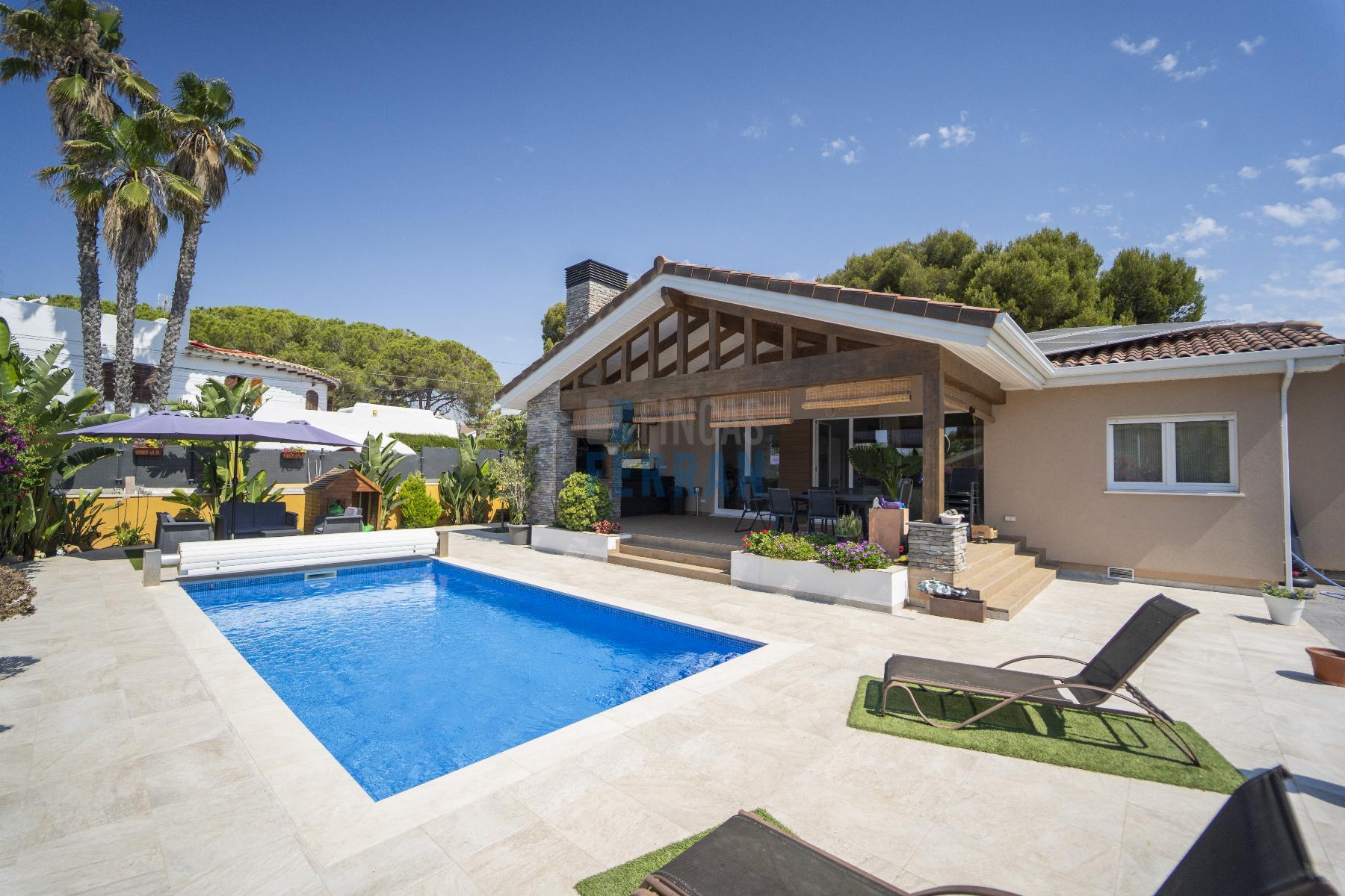 Venta de casa en Coma - Ruga