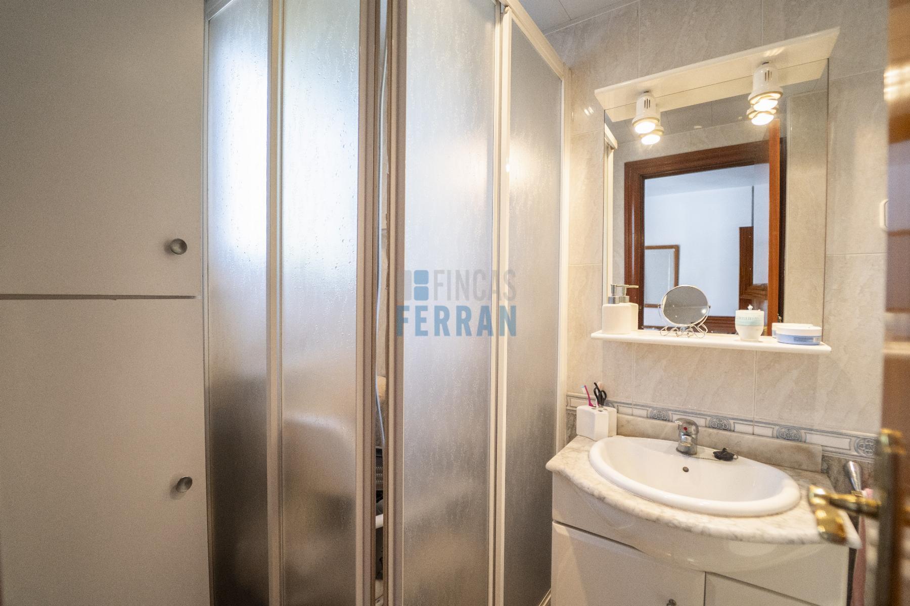 Venta de piso en Cornellà de Llobregat