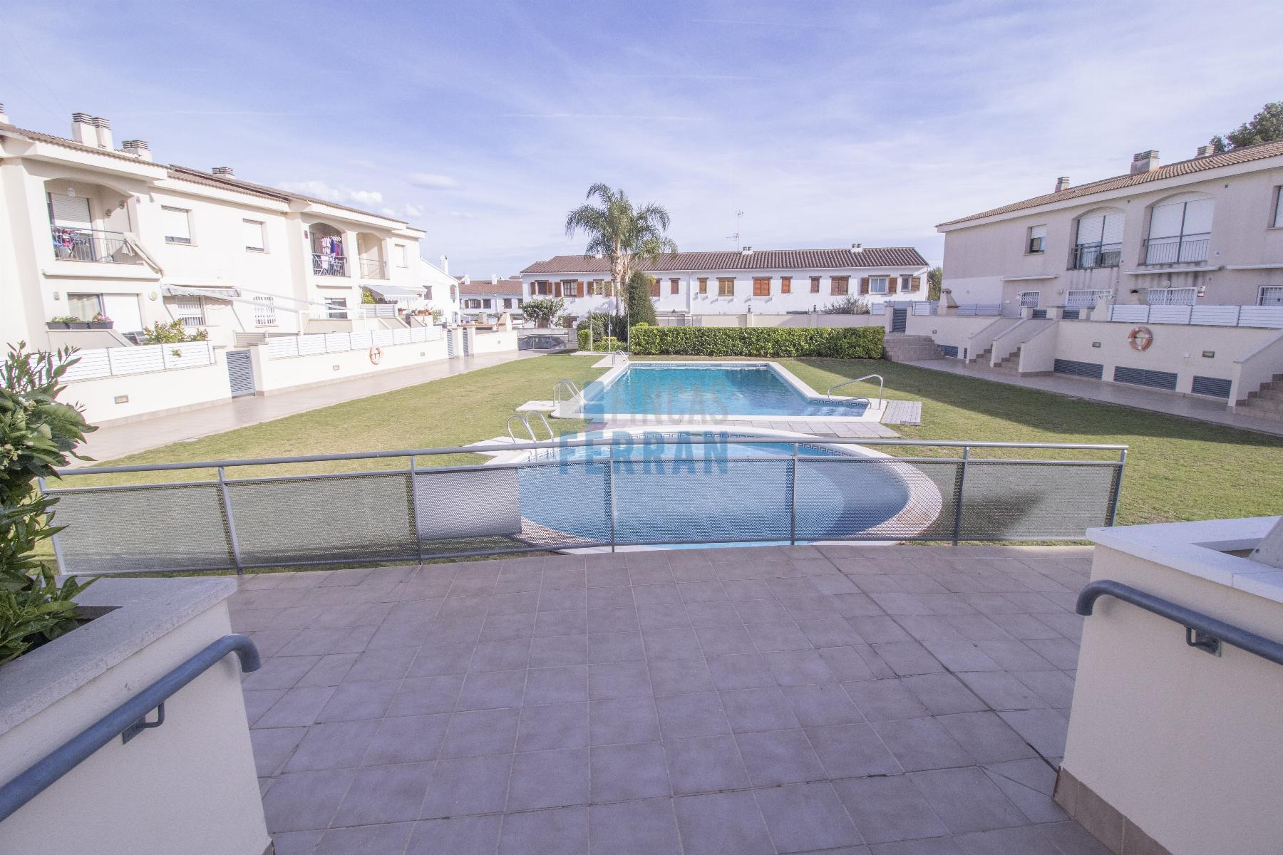 Venta de apartamento en Coma - Ruga