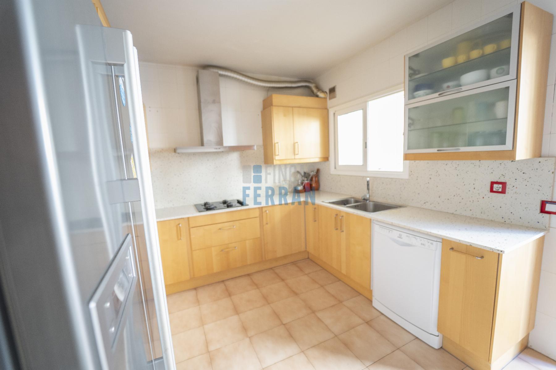 Venta de casa en Coma - Ruga