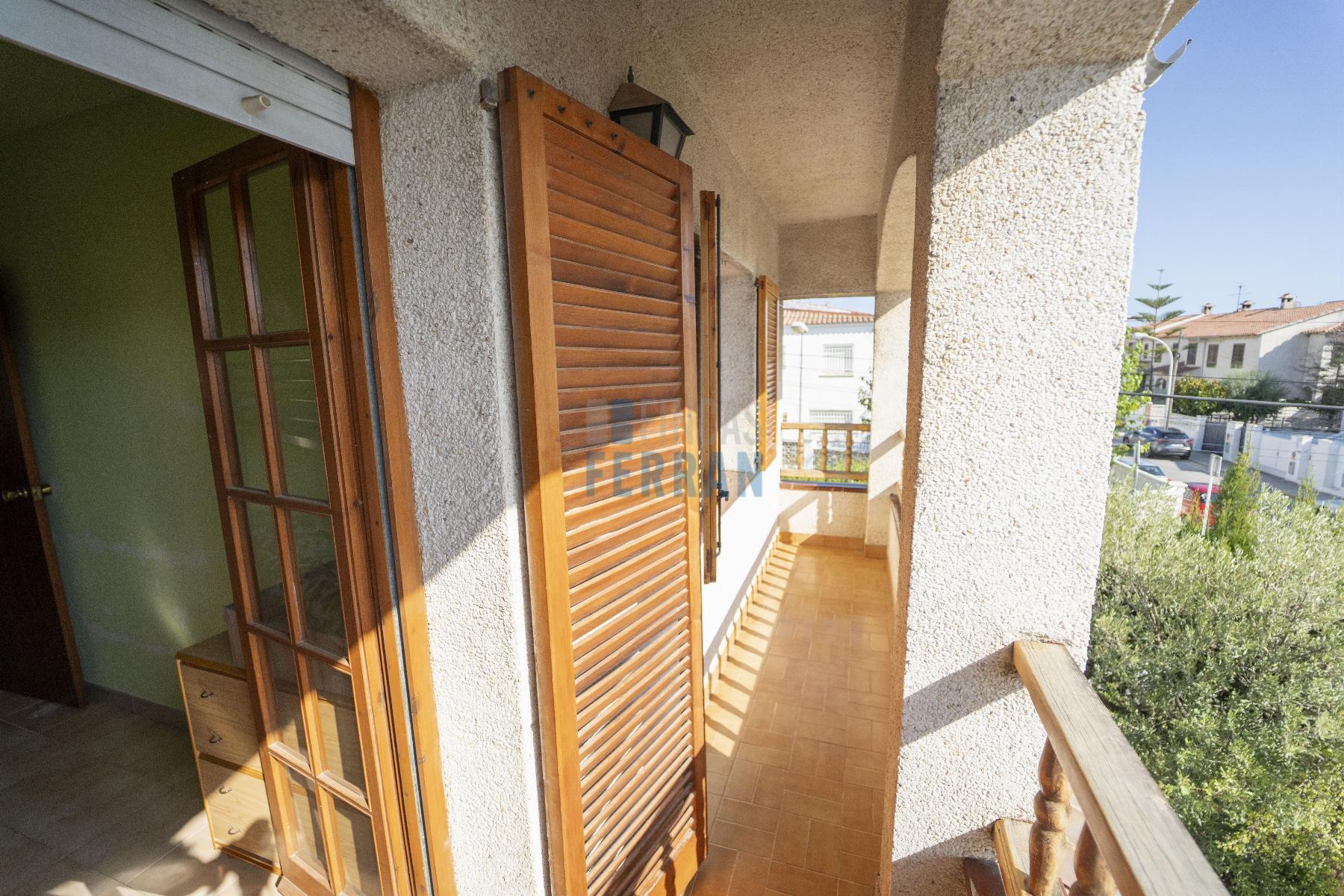 Venta de casa en Coma - Ruga