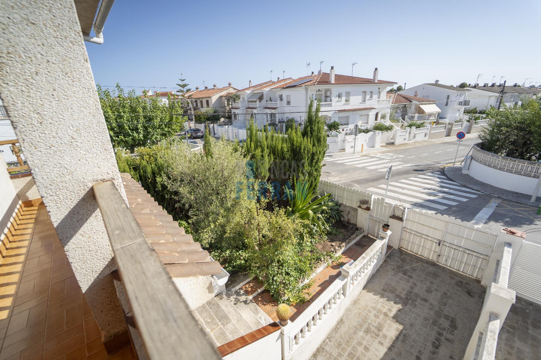 Venta de casa en Coma - Ruga