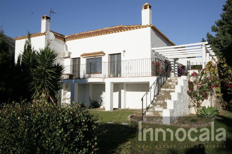 For sale of villa in Mijas
