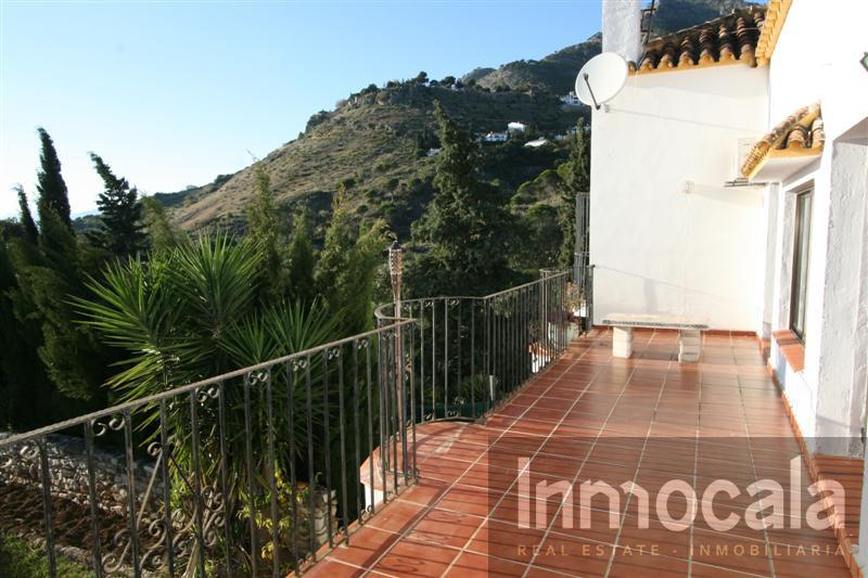 For sale of villa in Mijas