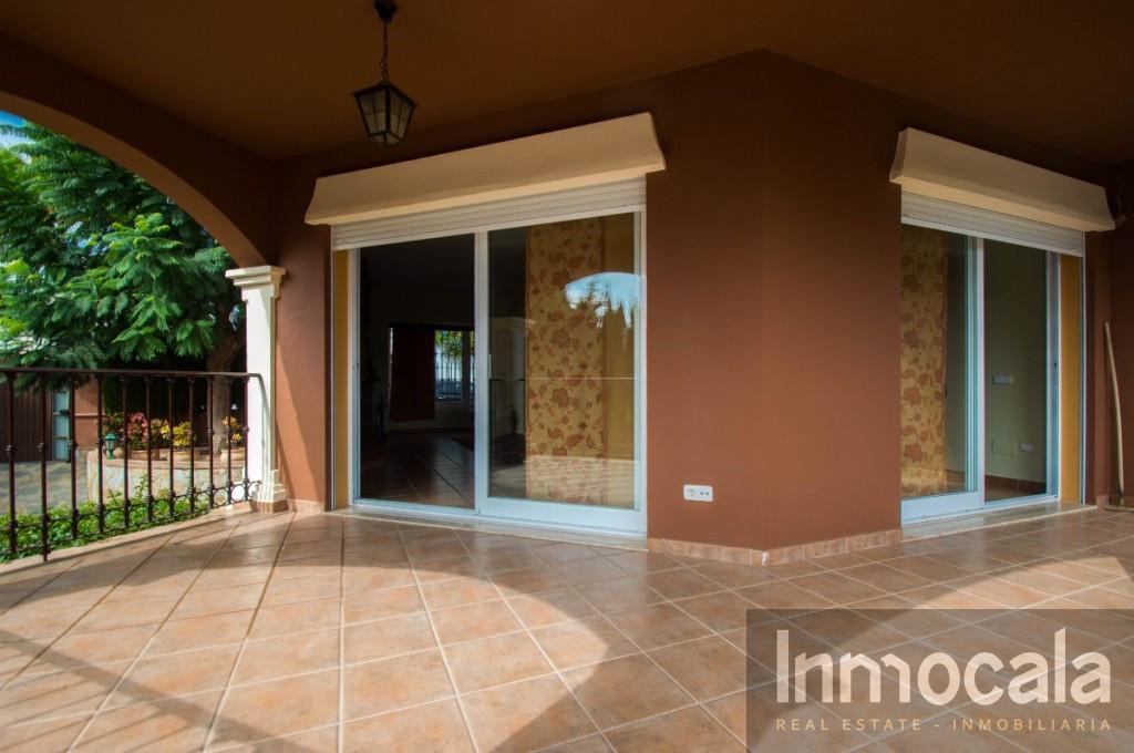 Venta de villa en Campo Mijas