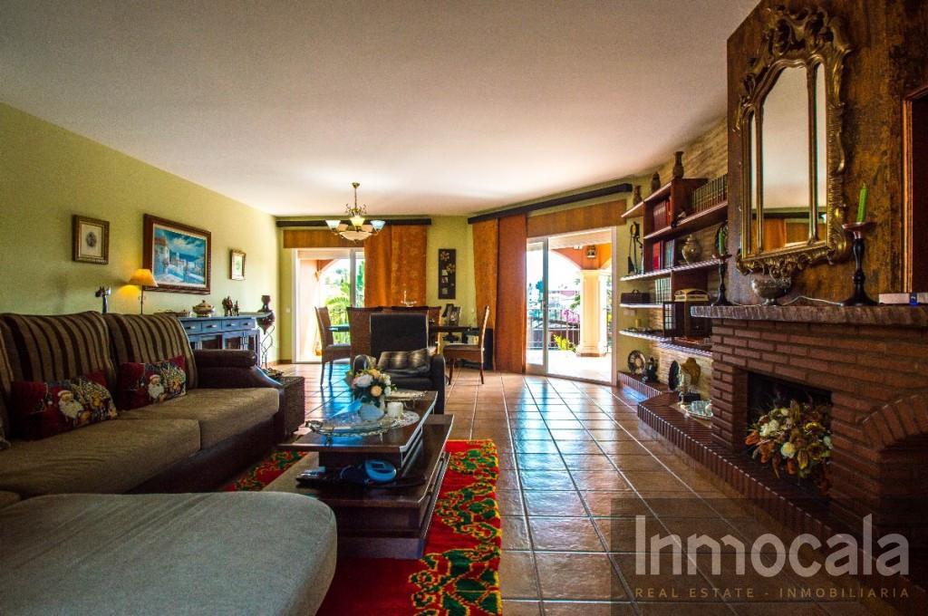 Venta de villa en Campo Mijas