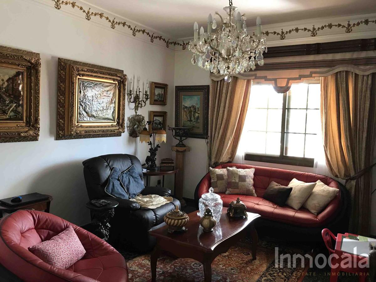 For sale of villa in Mijas