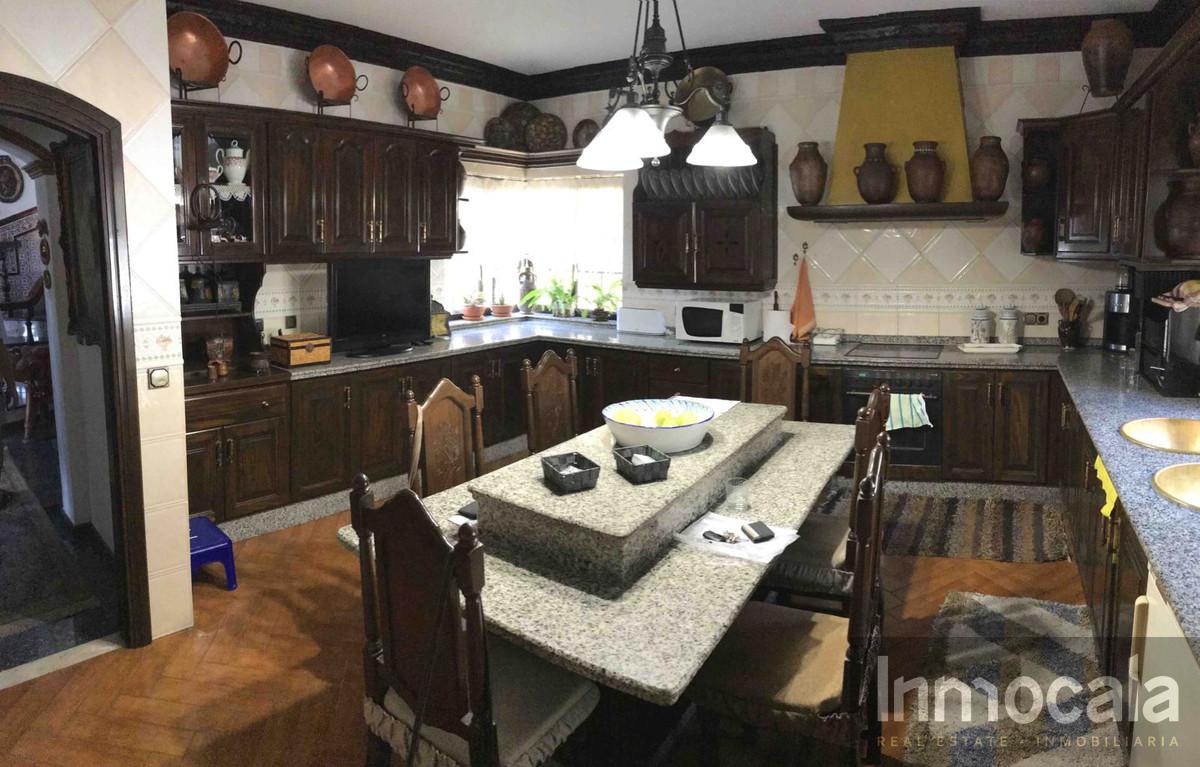 For sale of villa in Mijas