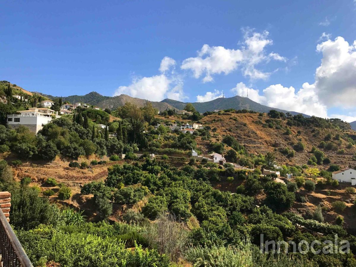 For sale of villa in Mijas