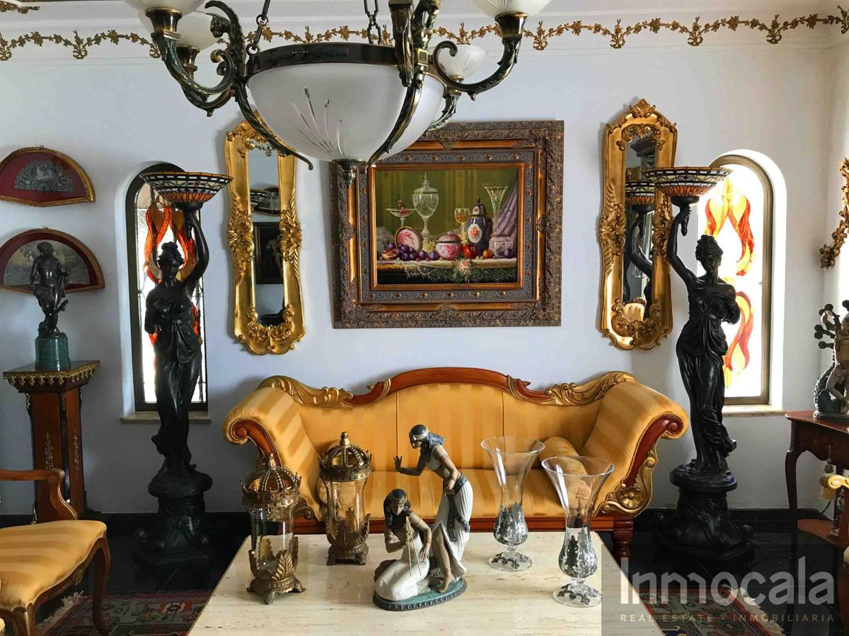 For sale of villa in Mijas