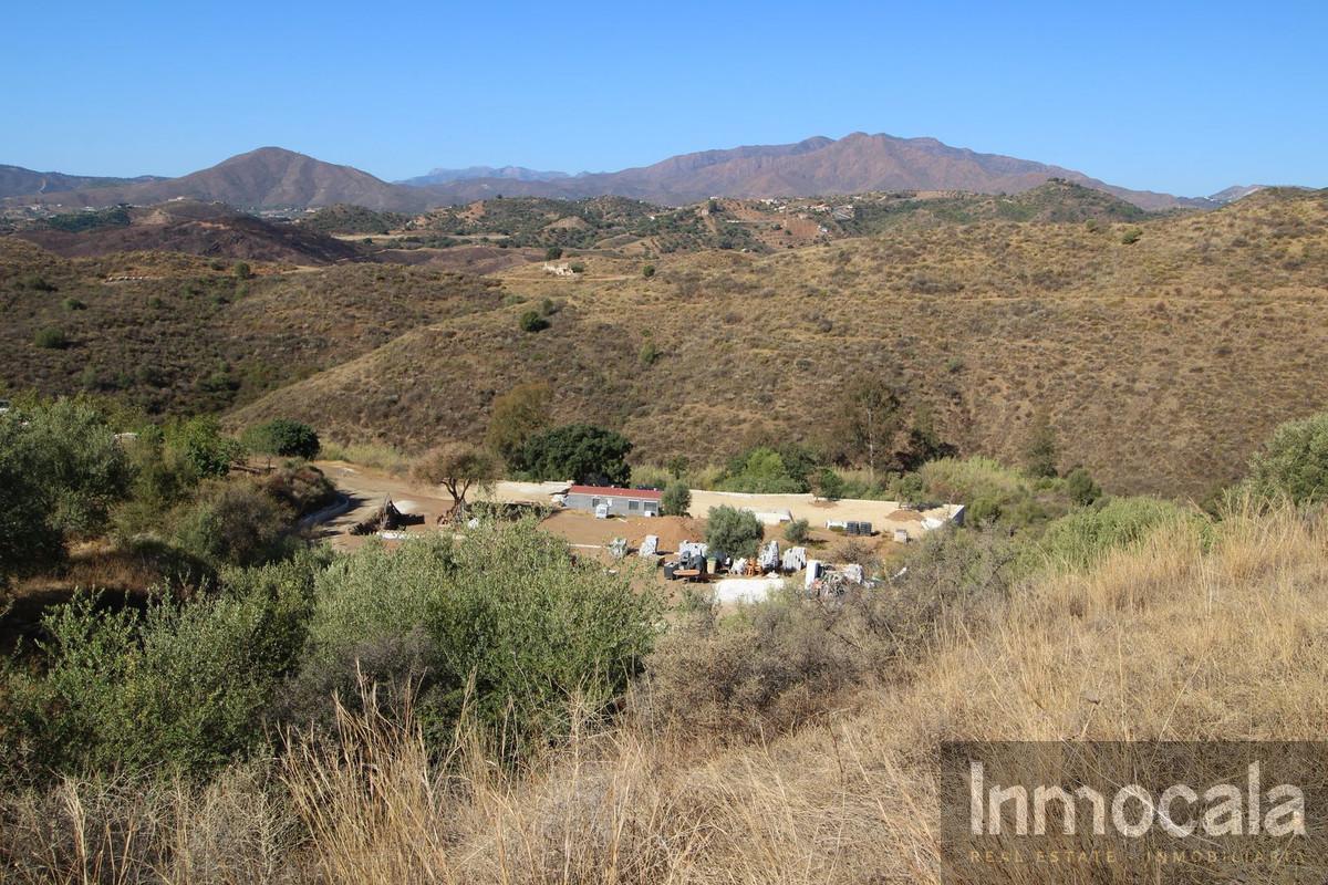 For sale of land in Mijas Costa