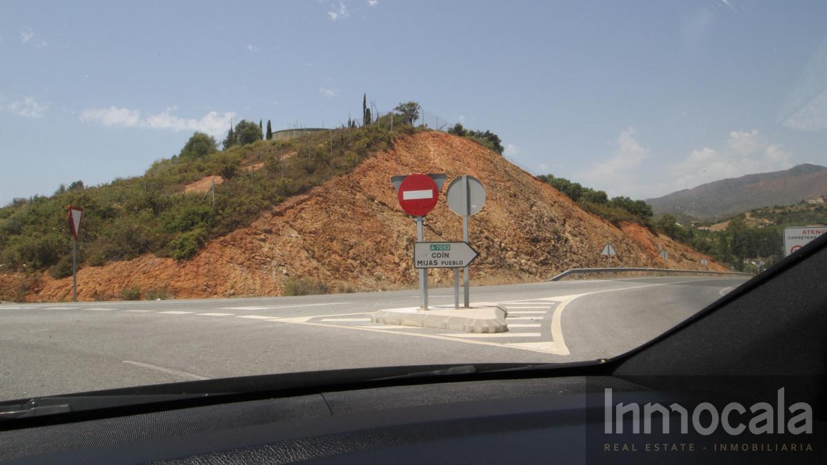 For sale of land in Mijas Costa