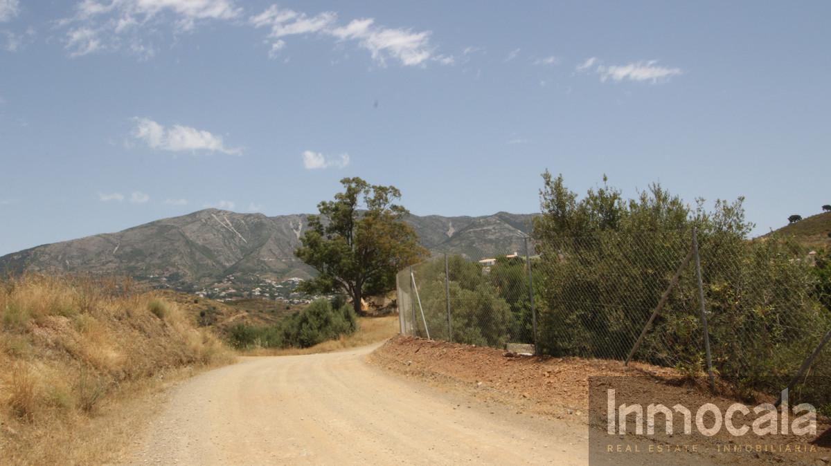 For sale of land in Mijas Costa