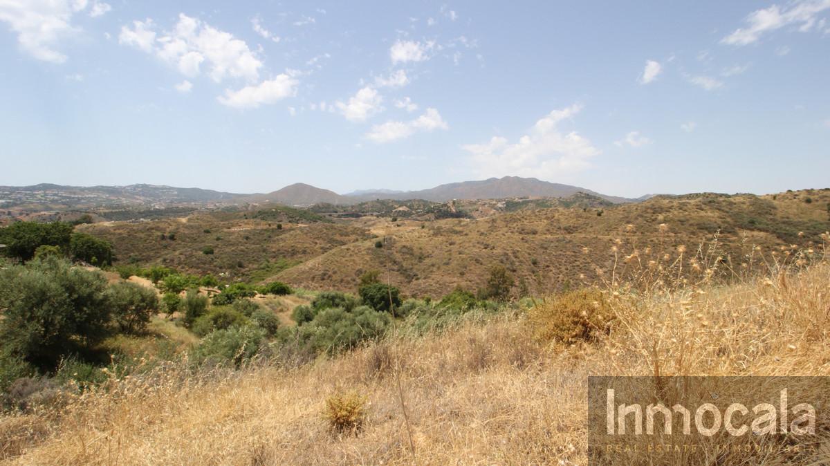 For sale of land in Mijas Costa