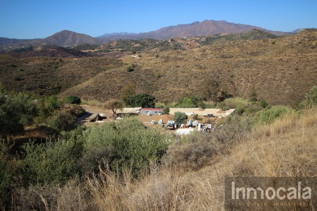 For sale of land in Mijas Costa
