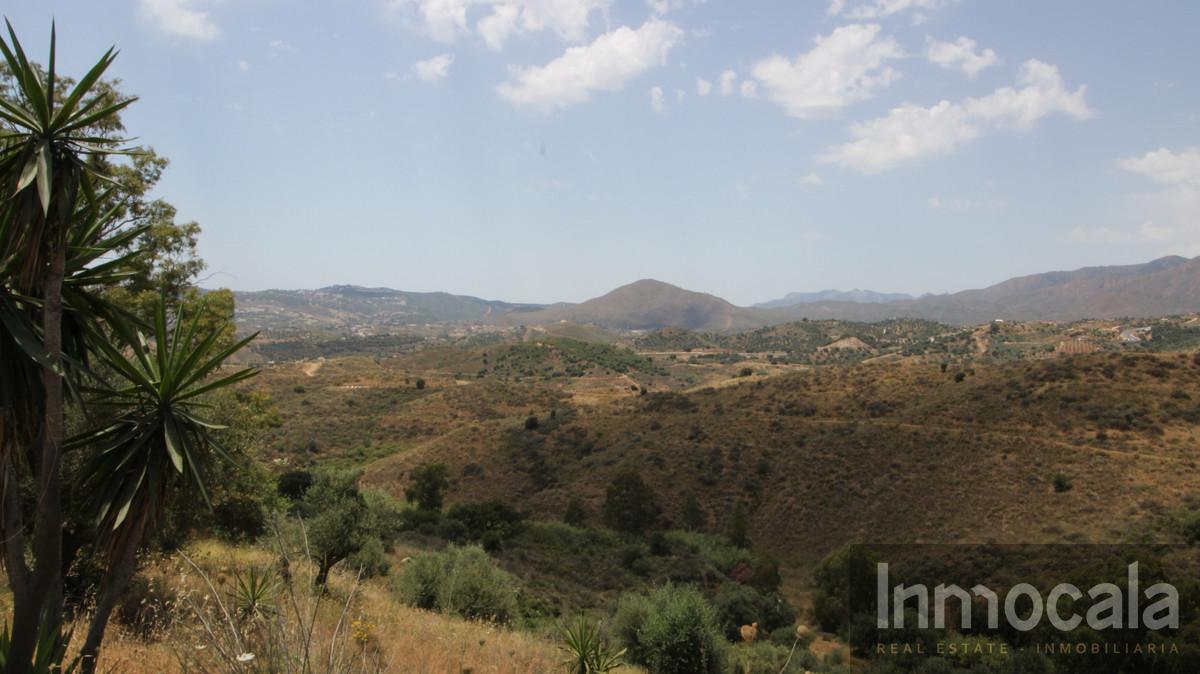 For sale of land in Mijas Costa