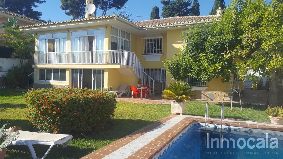 For sale of villa in Mijas Costa