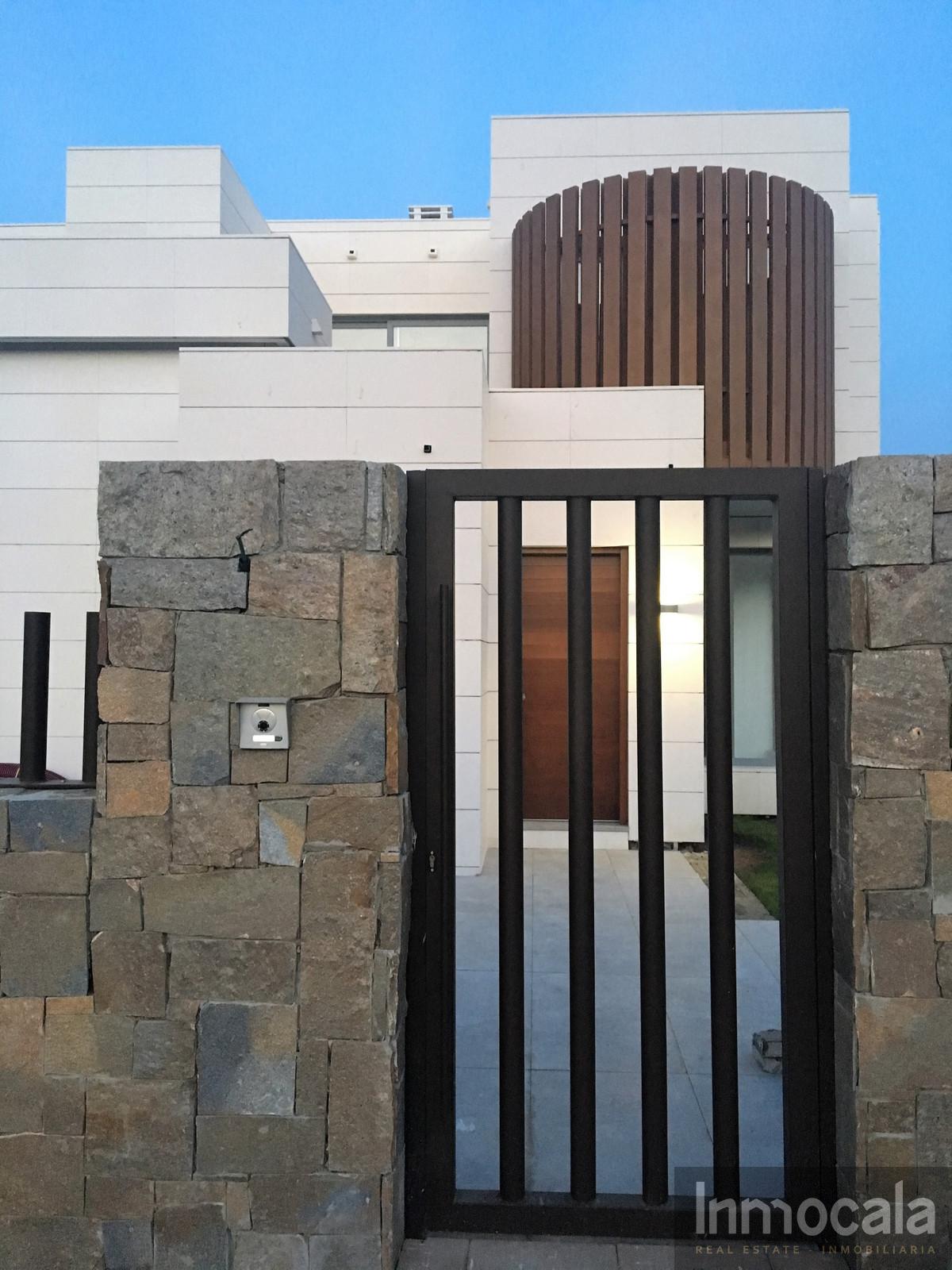 For sale of villa in Mijas Costa