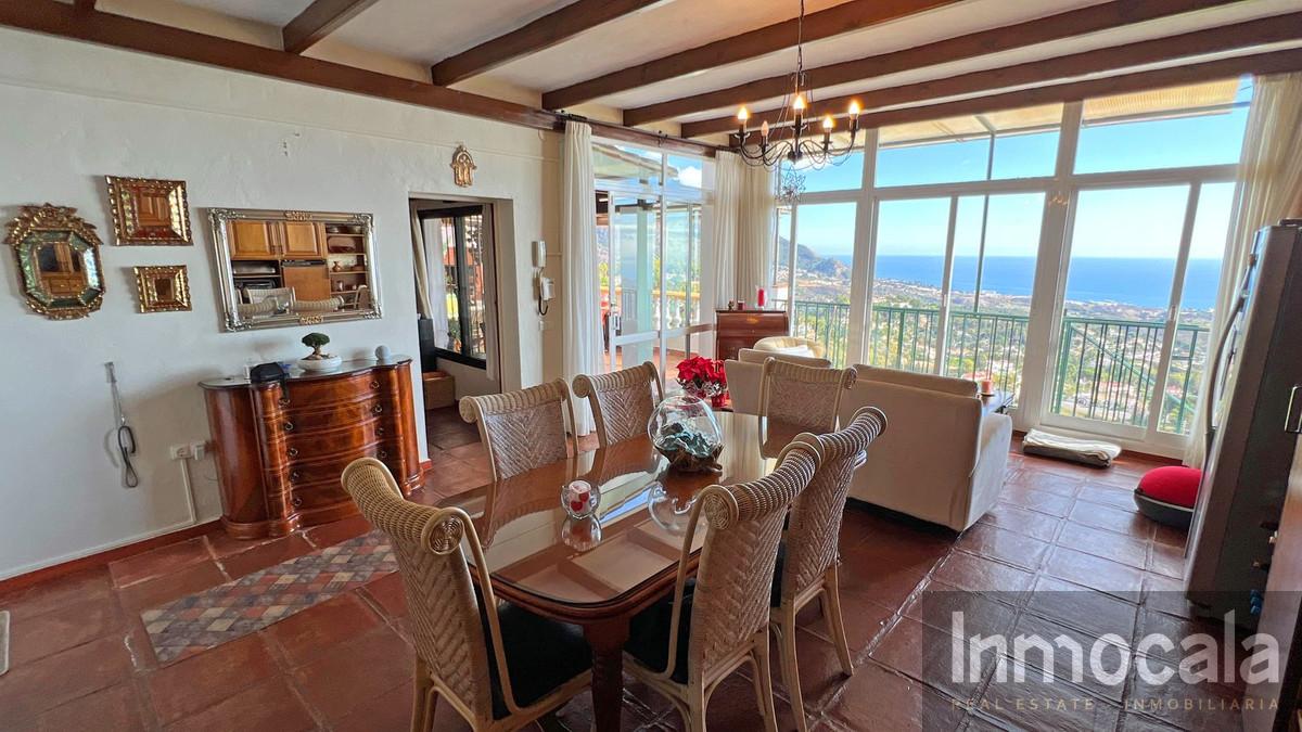 For sale of villa in Mijas