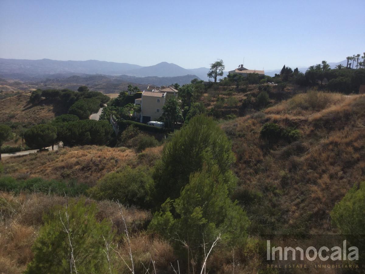 For sale of land in Mijas