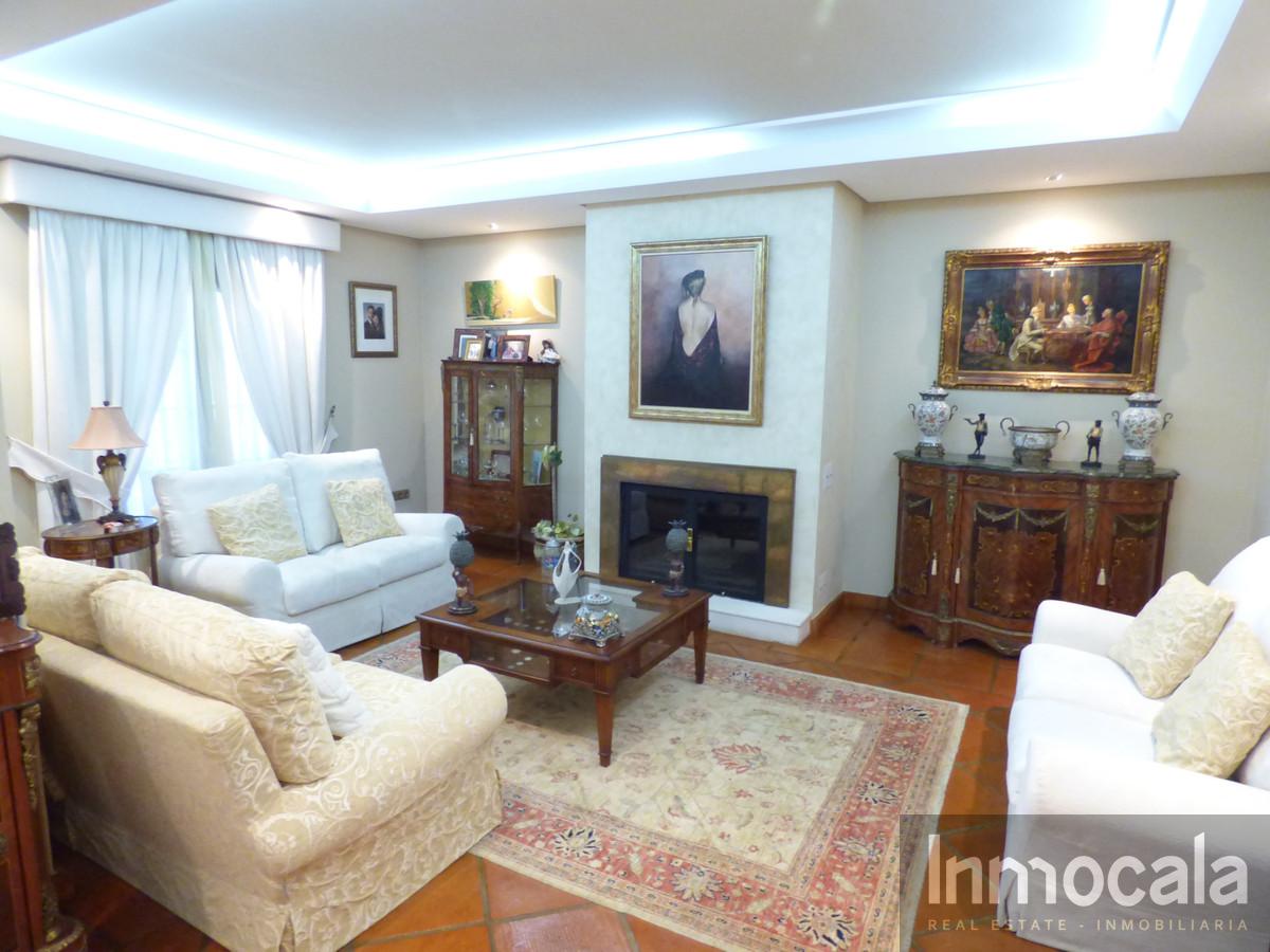 For sale of villa in Mijas