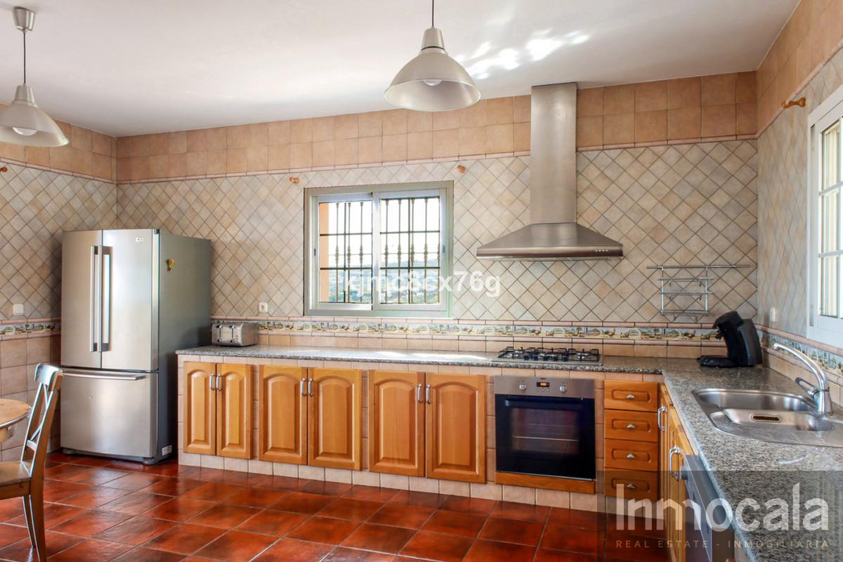 For sale of villa in Mijas