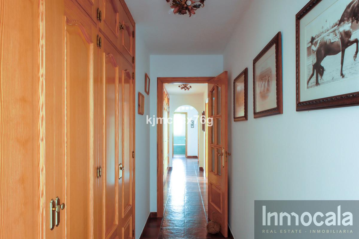 For sale of villa in Mijas