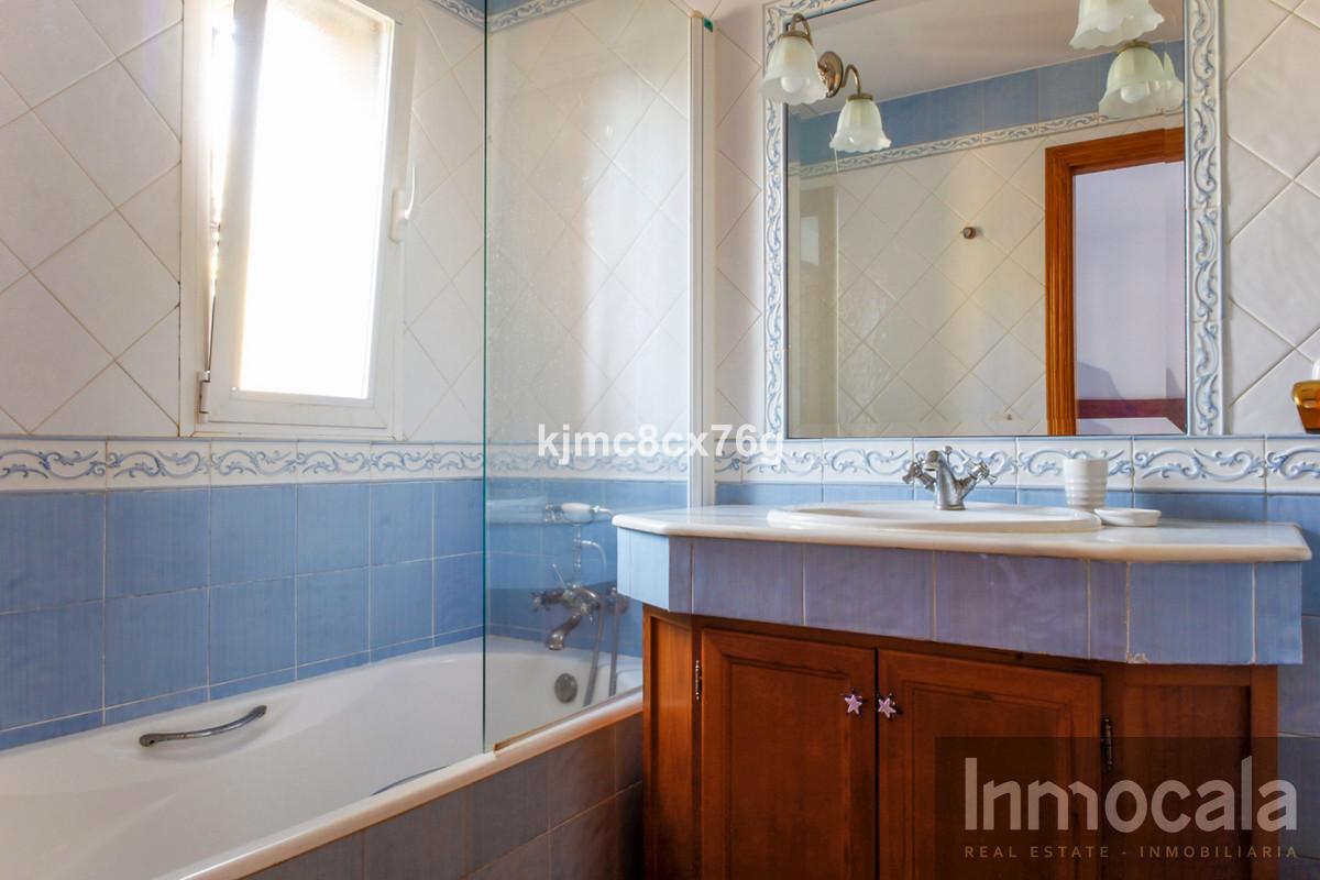 For sale of villa in Mijas