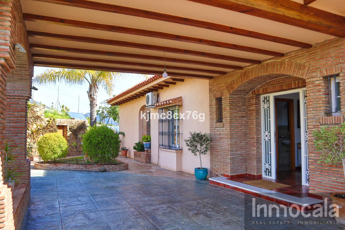 For sale of villa in Mijas