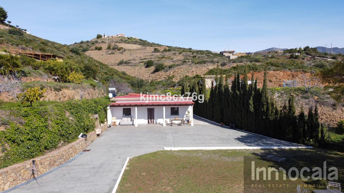For sale of villa in Mijas