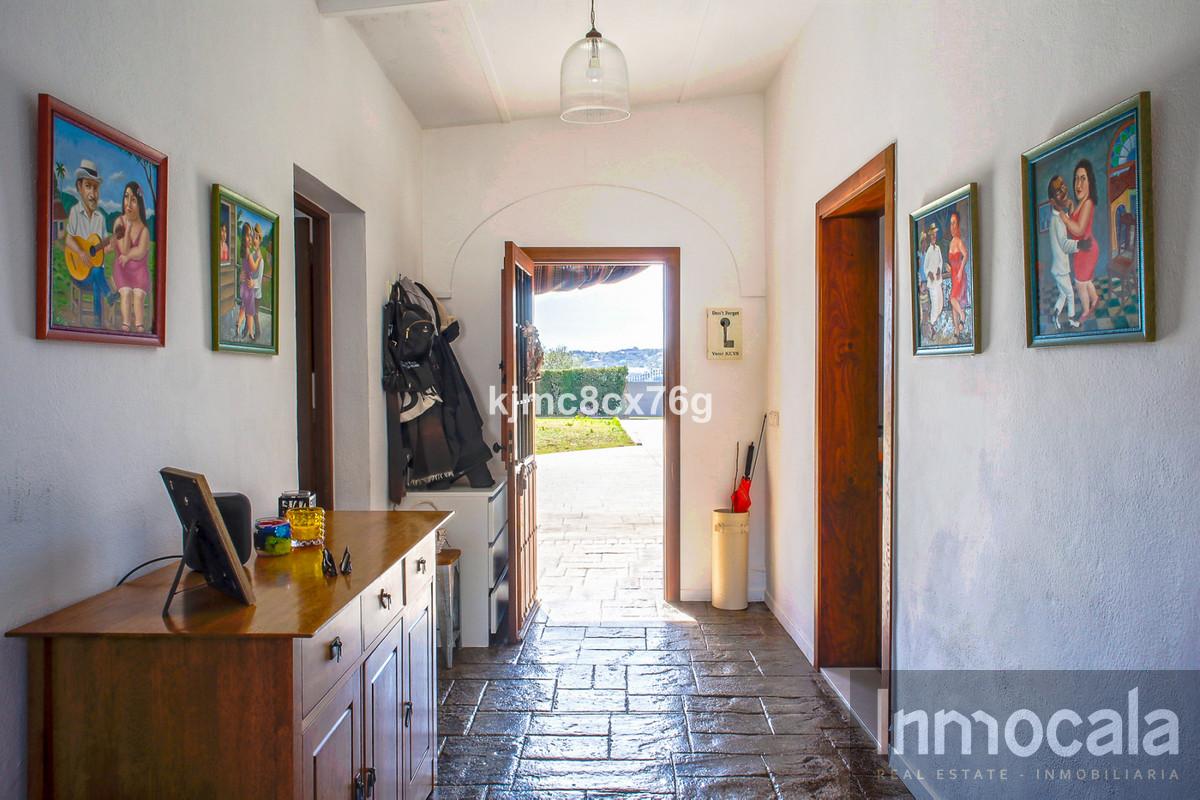 For sale of villa in Mijas