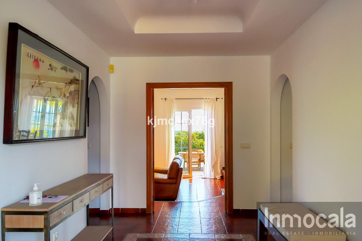 For sale of villa in Mijas