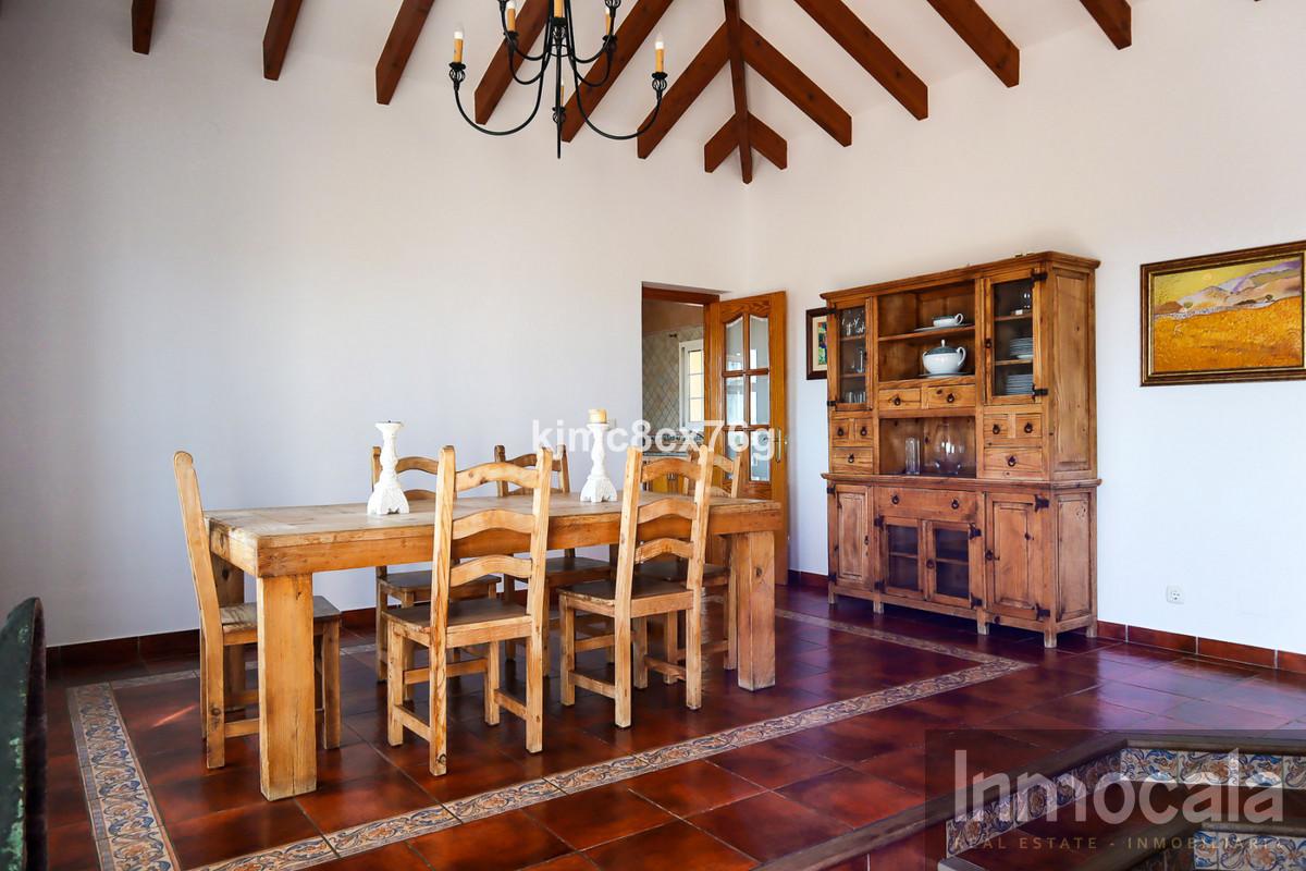 For sale of villa in Mijas