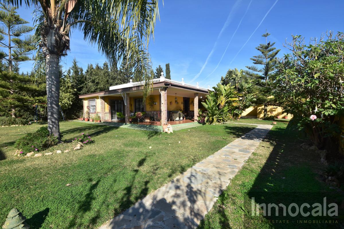 For sale of villa in Campo Mijas