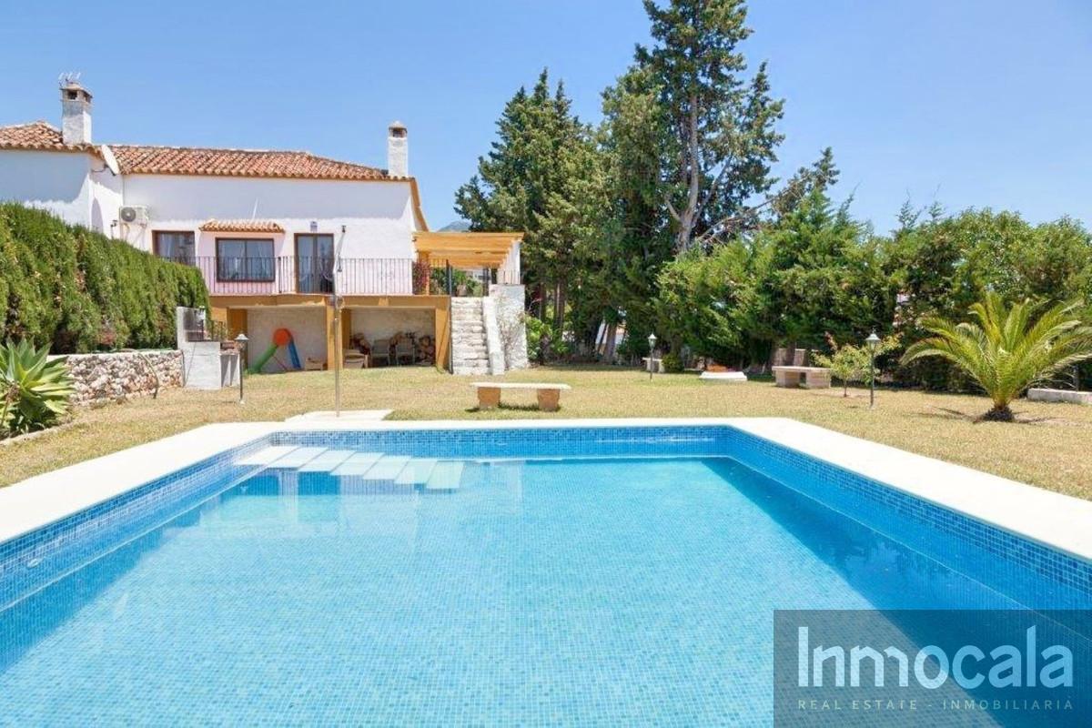 For sale of villa in Mijas