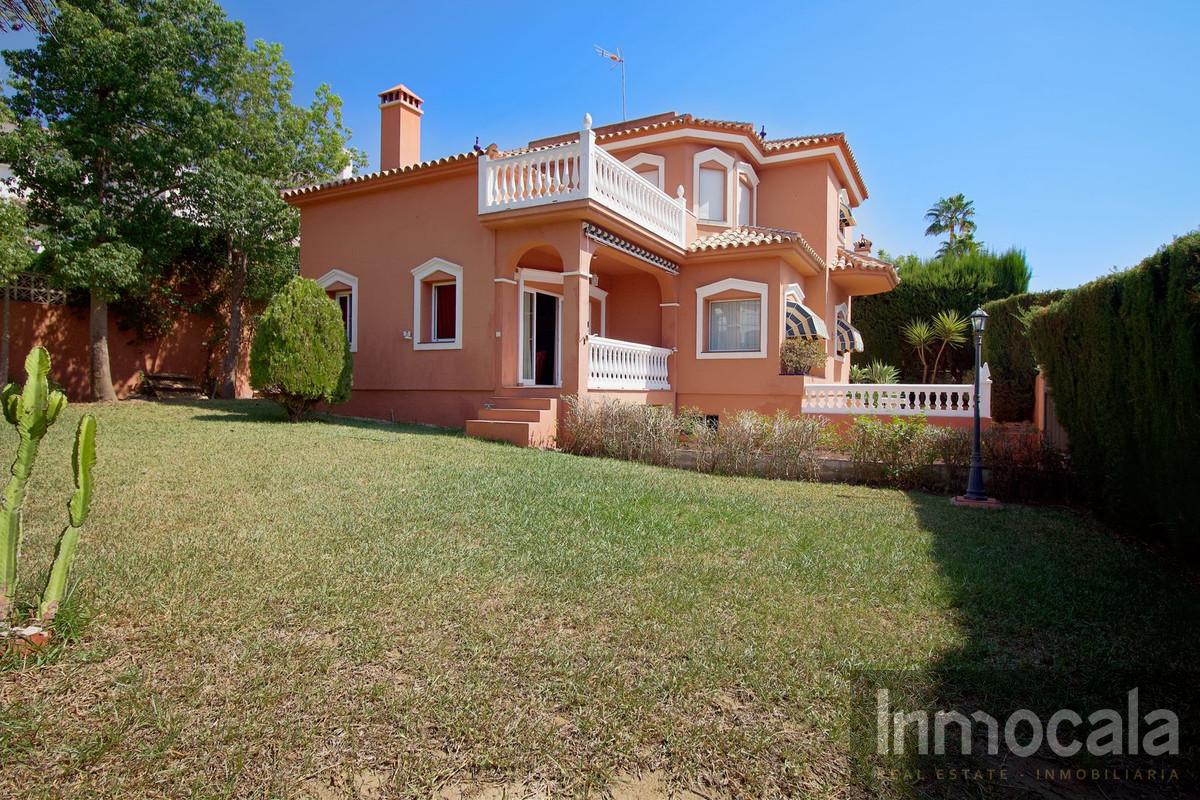 For sale of villa in Mijas