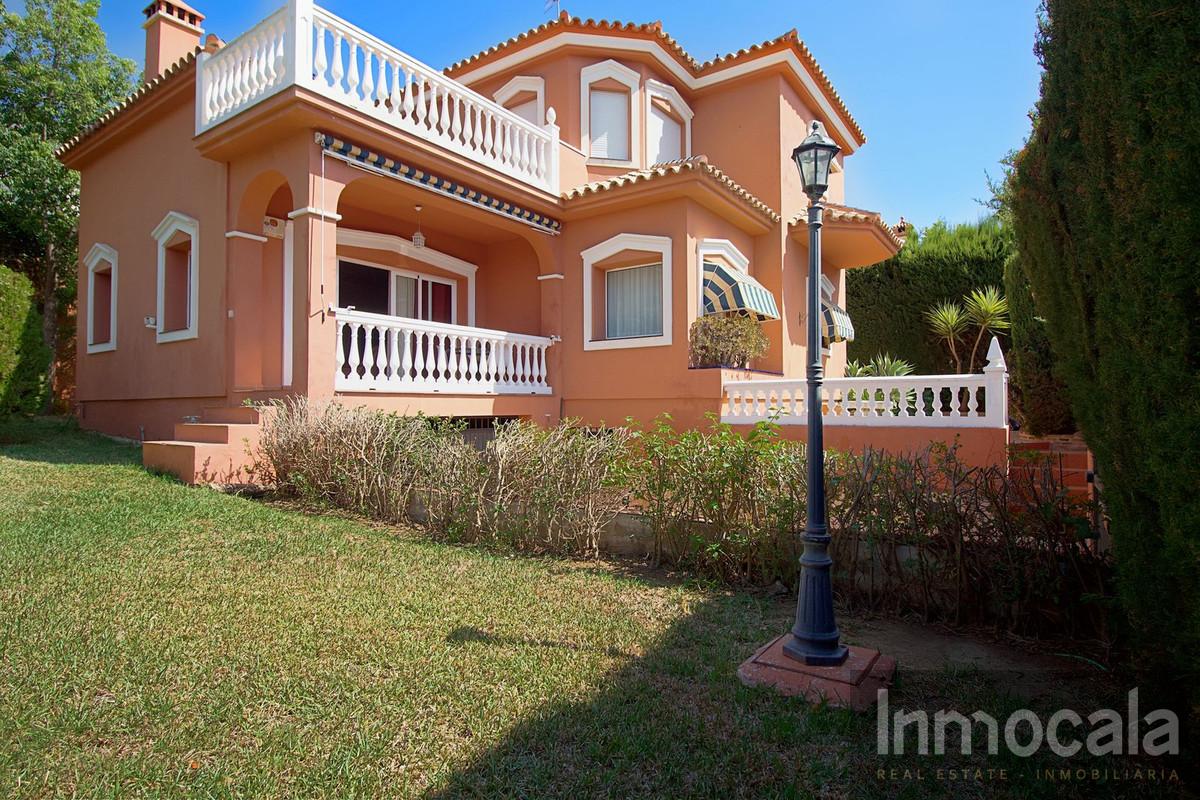 For sale of villa in Mijas