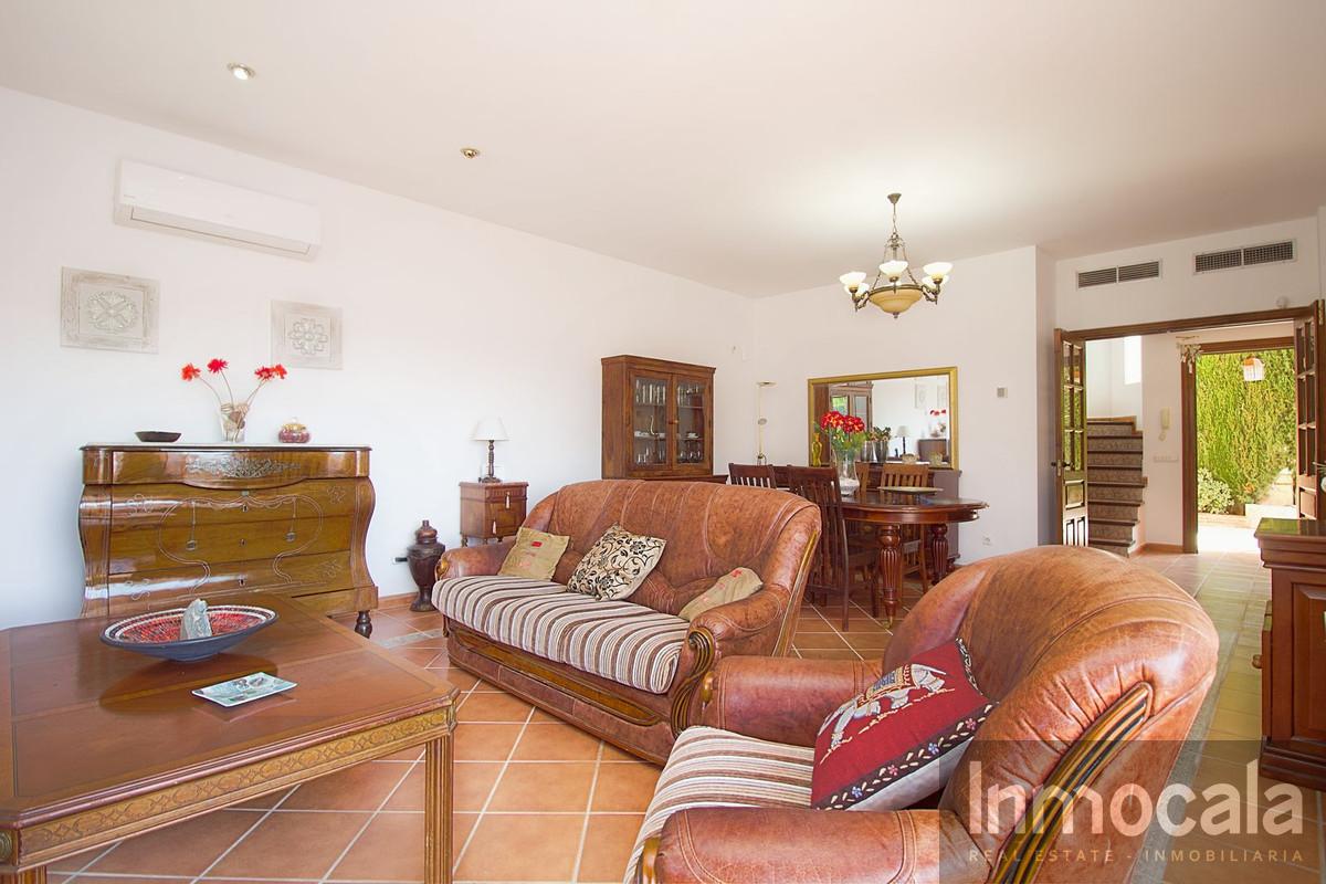 For sale of villa in Mijas
