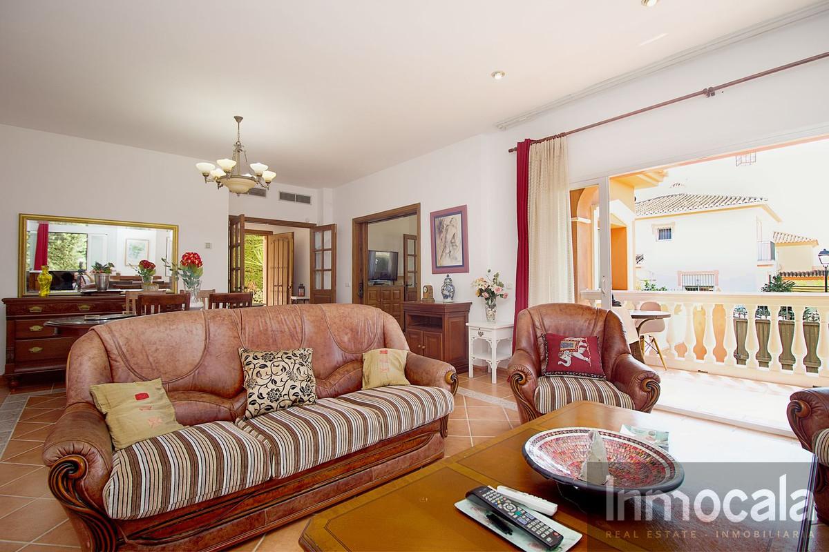For sale of villa in Mijas